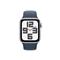 APPLE Watch SE 2 GPS + Cellular (40 mm) ezüst alumínium tok, viharkék sportszíj (M/L) MRGM3QF/A small