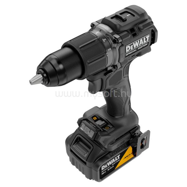 DEWALT McLaren F1 Team, 18V XR, 2x5Ah, ütvefúró-csavarozó, bitkészlet, mérőszalag, TSTAK kofferben