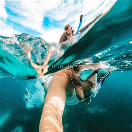 GOPRO Adventure Kit + Strappy AKTES-003-VN small