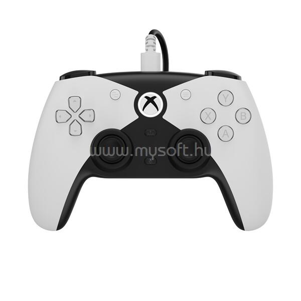 HYPERKIN M01638-WH Competitor Xbox Series|One/Windows 11|10 Xbox liszenszelt vezetékes kontroller (fehér)