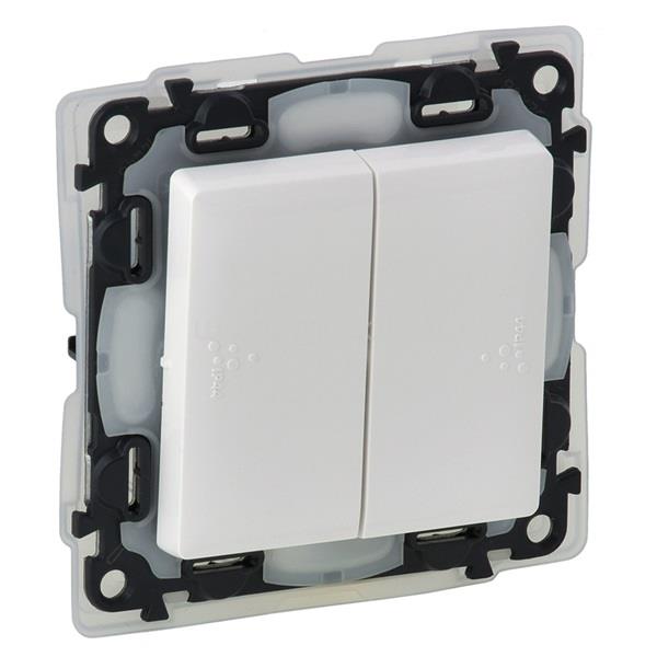 LEGRAND 752158 Valena Life IP44 fehér kettős váltókapcsoló