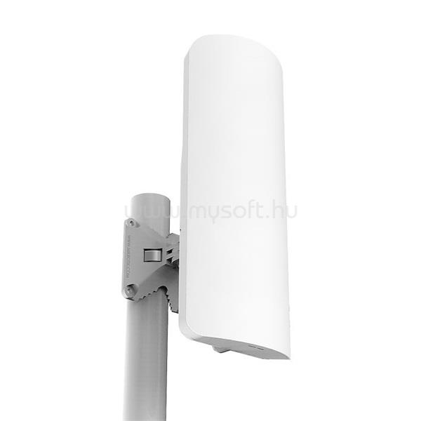 MIKROTIK mANTBox 2, 12dbi 120 fokos 2.4GHz antenna, Dual Chain 802.11an wireless, 1xGbE LAN, L4