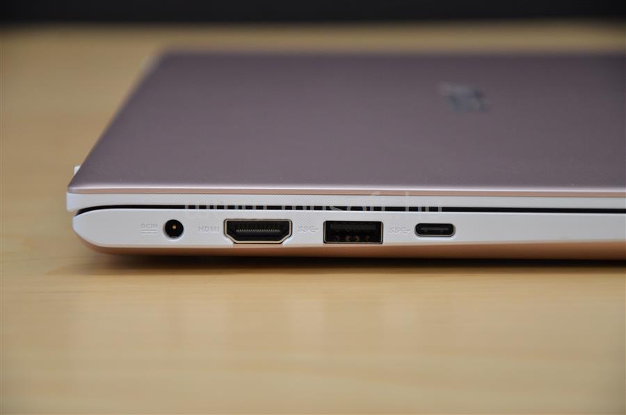 ASUS VivoBook S13 S330UA-EY008T (rózsa arany) S330UA-EY008T original