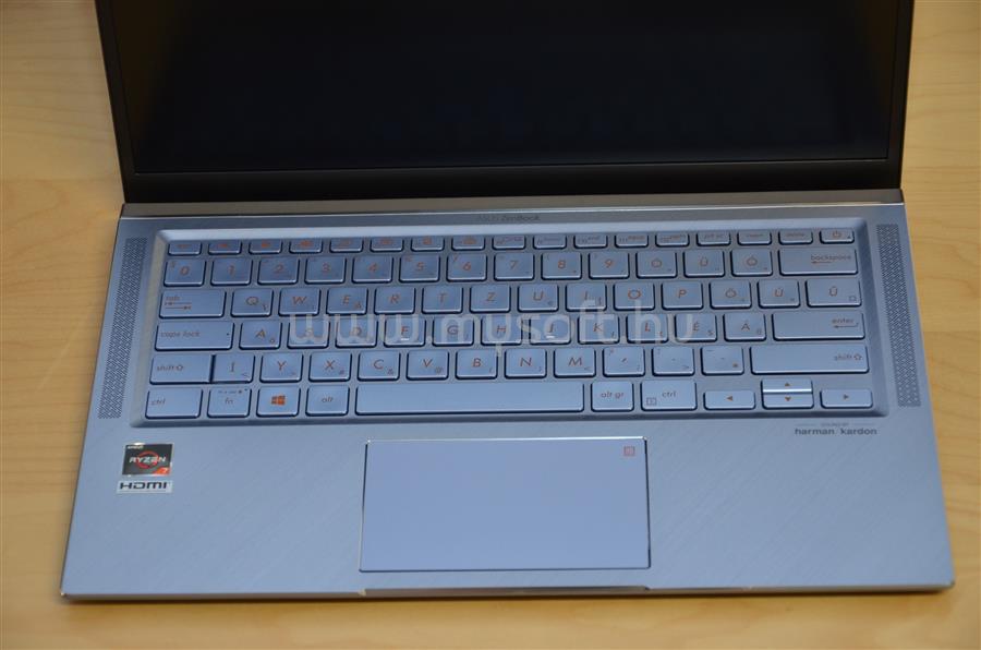ASUS ZenBook 14 UM431DA-AM044 (Utópiakék - numpad) UM431DA-AM044_N1000SSD_S original