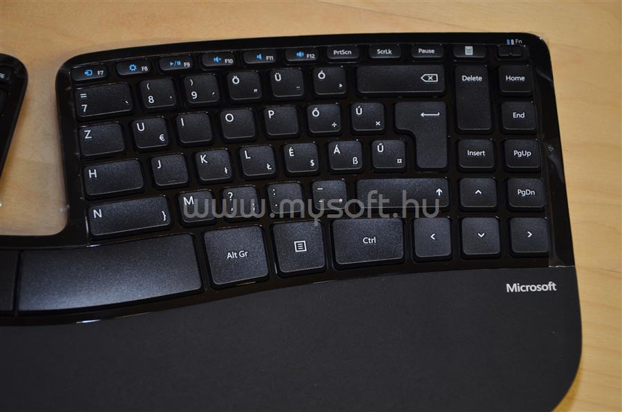 MICROSOFT Desktop Sculpt Ergonomic Billentyűzet/Egér WIRELESS, HU (fekete) L5V-00020 original