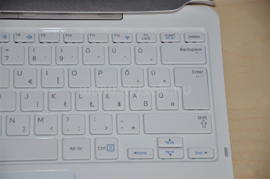 SAMSUNG ATIV Smart PC XE500T1C-A01HU 64GB fehér + dokkoló XE500T1C-A01HU original
