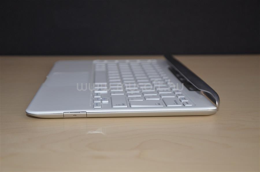 SAMSUNG ATIV Smart PC XE500T1C-A01HU 64GB fehér + dokkoló XE500T1C-A01HU original