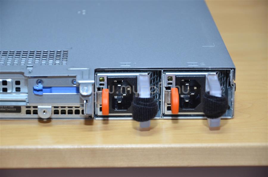 DELL PowerEdge R440 1U Rack H750 2x 4208 2x 550W iDRAC9 Enterprise 8x 2,5 DPER440-175_64GBS2X1000SSD_S original
