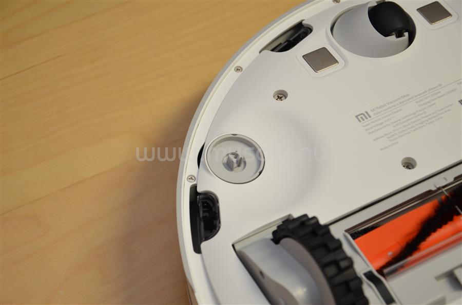 XIAOMI Mi Robot Vacuum-Mop robotporszívó Global (fehér) SKV4093GL original